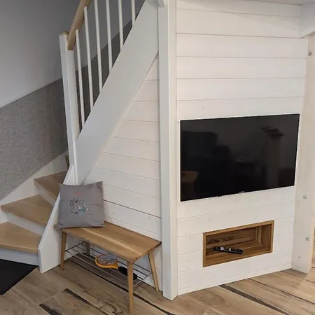 Luessvitz - Wallbox 公寓